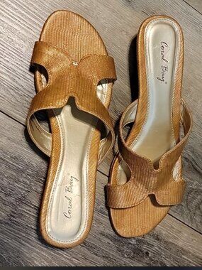 Coral Bay Women's Bronze Slides Size 8